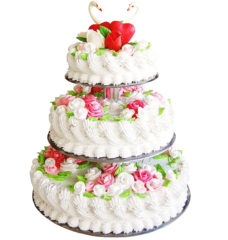 Торт свадебный кремовый трехъярусный с лебедями